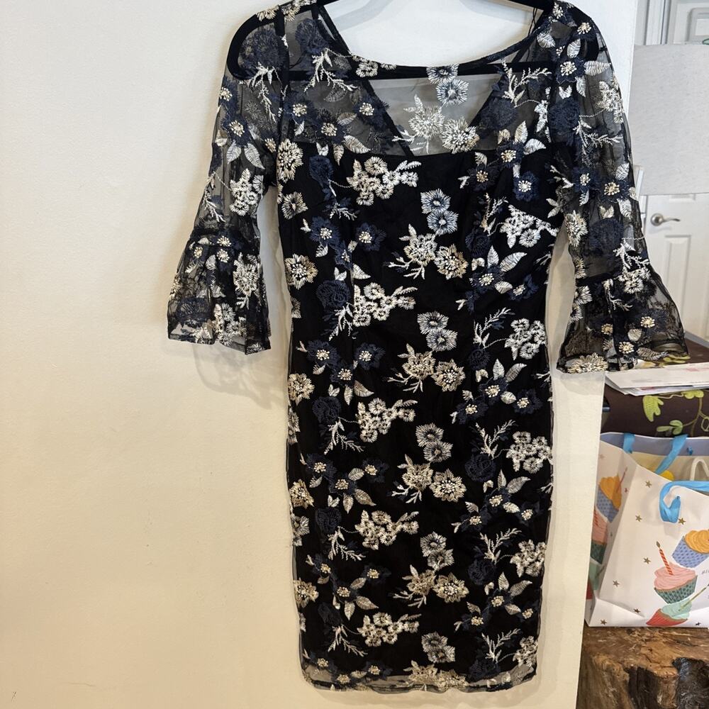 Adrianna Papell Black Mesh Floral Embroidered Dress Size 2 Elegant Sheer Sleeve